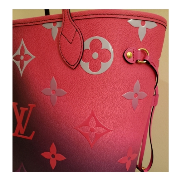 1 Hr Flash Sell Host Pick 3/29/23 and 5/3 Louis Vuitton Neverfull - Picture 8 of 11